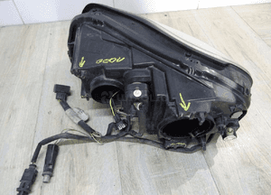 XC90 lampa prawa przednia xenon skretny 30698575 8