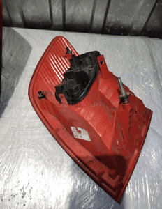 Audi A6 C6 kombi lampa prawa tylna zwykła 2