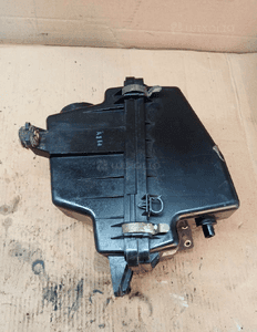 Obudowa filtra powietrza Mazda Premacy 1.8 2.0 16V 3