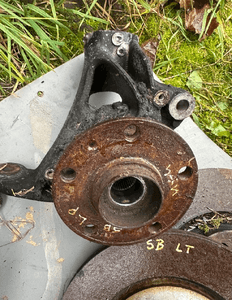 Skoda Superb III 2.0 turbo 4x4 zwrotnica Piasta zacisk wahacz tarcza 2017r 2