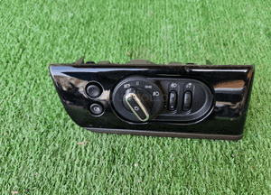 Włącznik świateł mini F60 9865860 1