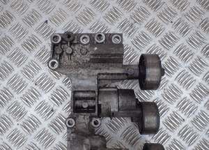 PODSTAWA POMPY WSPOMAGANIA KIA SORENTO II 2,4 BENZYNA RADOM 3