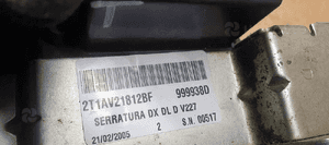 Zamek prawy przód przedni Ford Transit Connect 2T1AV21812BF 7