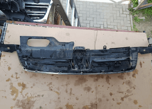 HONDA CR-V II ATRAPA GRILL PRZÓD CHROM 2 Generacji 2