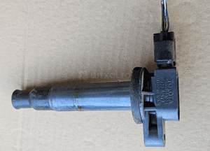 Toyota Yaris I  1.0 VVTi cewka zaplonowa 90919 02240 19021 3