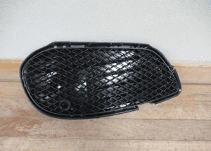 Kratka zderzaka przednia lewa mercedes c-klasa W203 amg 2014- 2