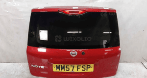 Klapa bagażnika tylna tył nissan note E11 Z10 czerwony 1