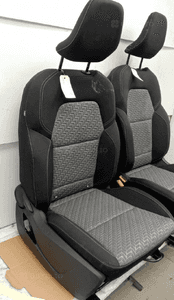 RENAULT CLIO V fotel prawy pasażera Europa 2
