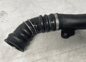 Przewód powietrza rura intercoolera bmw E90 E92 E93 335i 3.5i N54 7556554 2