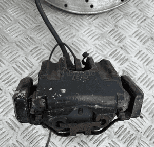 Zaciski tarcze klocki komplet bmw M5 E60 E61 org 6