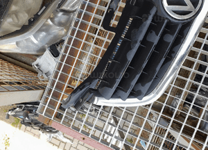VW TOURAN I GRILL ATRAPA CHŁODNICY 4