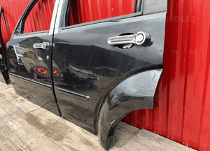 Dodge nitro drzwi lewy tył oryginał ładne w kolor 12
