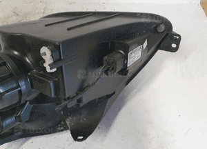 Lampa przednia prawa przód prawo ford fiesta MK6 9
