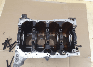 Blok 03C103019 G H Silnika Slupek Panewki 1.6 FSI BAG VW Golf V A3 8P Leon II Jetta 03C103019 G H 20