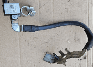 VW Passat B8 1.6 klema minus bezpiecznik akumulatora 3Q0915181A 4