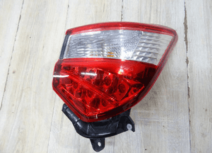 Toyota yaris iii lift lampa prawa tylna tył led 17- 0D-204 llu 1