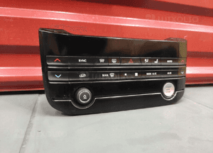 Jaguar xf ii X260 3.0D panel klimatyzacji awaryjne nawiewu ramka oryginał 1