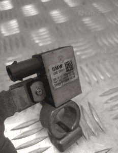 BMW I01 i3 KLEMA MINUSOWA 6832697 6