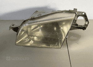 Mazda 323 lampa przód lewa 2