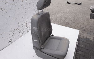 Fotel siedzenie prawy przód z poduszką volkswagen transporter T5 3