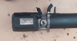 Pompa wspomagania mercedes A170  nr  23100001 / A1684660301 3