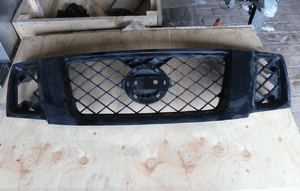Atrapa grill nissan nawara D40 pathfinder R51 62311 5X00B 2010 1