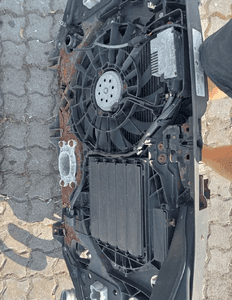 pas przedni chłodnice audi a 6 c 6 3.0 tdi 2