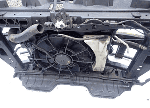Wzmocnienie pas przedni peugeot 2012---2008  208   9801492280 6