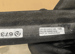 Listwa zgarniająca drzwi szyby prawy przód przednia prawa chrom VW EOS 1Q0853956D 4