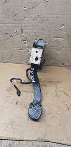 Pedał sprzęgła wysprzęglik pompka VW FOX 6Q0721388C 6Q1721321C 3
