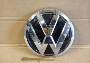 ZNACZEK EMBLEMAT LOGO VW PASSAT B8 3G 2014- 1