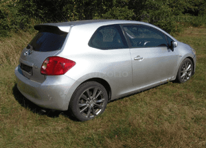 Toyota auris 2008R 2,2 d-cat drzwi błotniki silnik skrzynia w całosci na czesci dawca 2