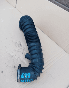 Rura dolot powietrza Mercedes Vito 639 2.2 CDI A6395281182 8