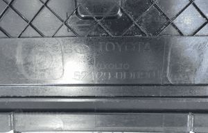 Toyota yaris cross 2020- atrapa kratka środkowa zderzaka przód 52129-0D090 9
