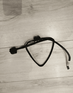 SPRYSKIWACZE DYSZE MASKI SZYBY BMW X1 F48 KPL.