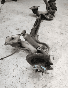 Ford transit connect MK2 ii belka oś zawieszenia tył mały przebieg 8