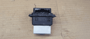 Rezystor opornik dmuchawy Opel Vivaro B Trafic III T1031332X-B 2