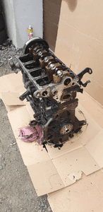 Silnik słupek blok silnika VW Passat B6 2.0 TDI 140KM BMP 3