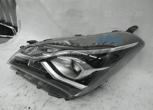 Toyota yaris iii lift zwykła lampa przednia lewa 3