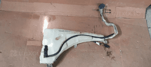 Zbiorniczek spryskiwaczy pompka VW Touareg 7L0955453D 7L0955453E 7