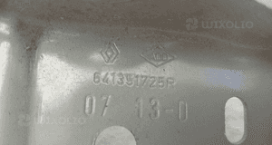 RENAULT CLIO IV mocowanie błotnika lewy przód wspornik 641351725R 4