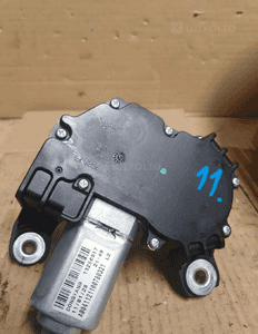 SILNICZEK WYCIERACZKI TYLNEJ OPEL ASTRA J nr 13256917 1