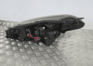 LAMPA PRZÓD PRZEDNIA PRAWA TOYOTA YARIS III 3 LIFT soczewka 2014-2017 rok 10