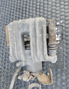 Zacisk Zaciski Jażmo Tyl Tylne Hamulcowy Hamulcowe AUDI A4 B6 B7 245 255mm 22