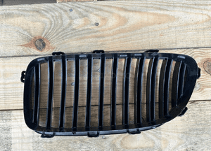 Nerka grill atrapa prawa bmw 5 F10 F11 czarna oryginał nowa 712165528 2