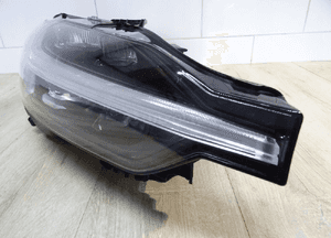 Volvo XC60 ii 2 lampa mid led prawa 32337375 3