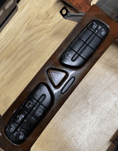 MERCEDES C 203 panel dekor popielniczka drewno roletka 9