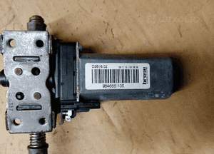 Silniczek regulacji fotela siedzenia Mercedes GL X166 W166 984688-105 4