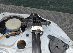 Podnosnik Szyby Tyl Tylny Lewy Prawy Mechanizm Podnoszenia Linki VW Golf IV 4 5D Drzwi Elektryczne szyby 37