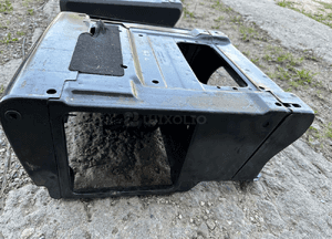 Mercedes 447 vito v klasa metris Eqv podstawa fotela skrzynka  obudowa  plastik mocowanie skrzynka 4